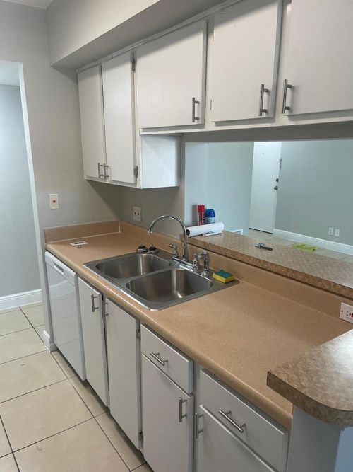 apt-123-5686 Rock Island Rd, Tamarac, FL, 33319-2870 | Card Image