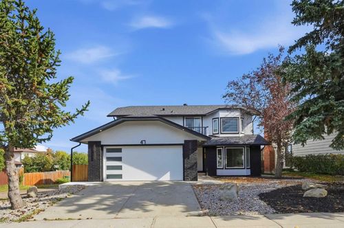 47 Woodbrook Rd Sw, Calgary, AB, T2W4M5 | Card Image