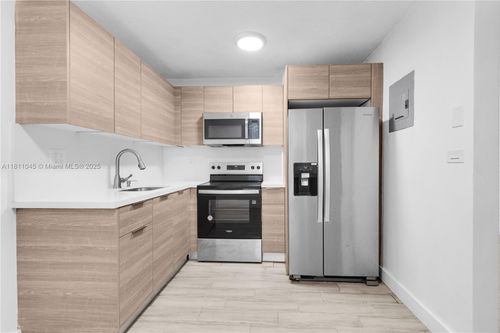 apt-21-810 Salzedo St, Coral Gables, FL, 33134-2819 | Card Image