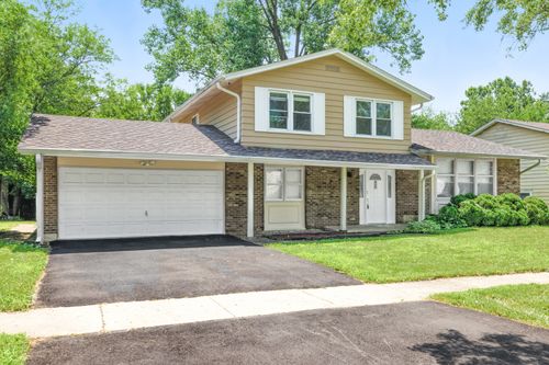 411 Liberty Dr, Bolingbrook, IL, 60440-1217 | Card Image