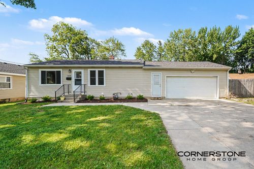 1435 Bradford St Ne, Grand Rapids, MI, 49503-1317 | Card Image