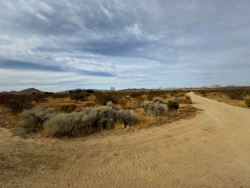  Truman Road, Rosamond, CA, 93560 | Card Image