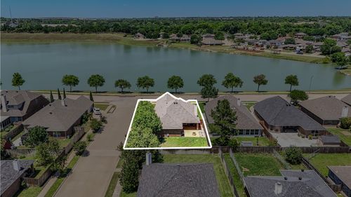 8552 Lake Springs Trail, Fort Worth, TX, 76053 | Card Image