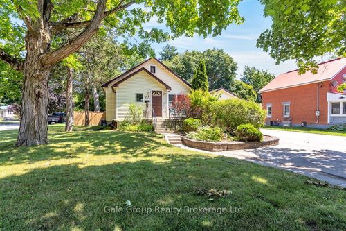 253 John St N, Aylmer, ON, N5H2B2 | Card Image