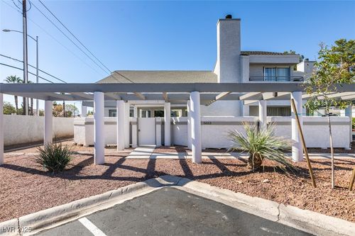 21-5653 Vineyard Ln, Las Vegas, NV, 89110-4983 | Card Image