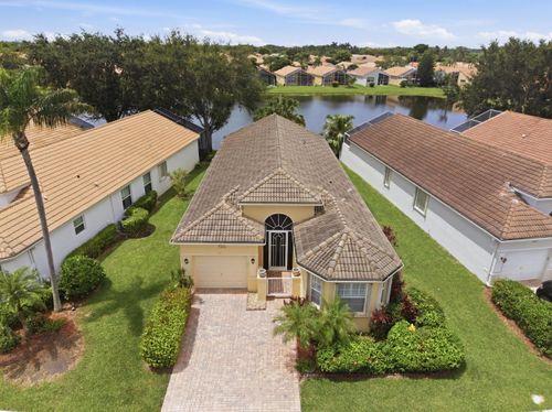 7229 Cataluna Cir, Delray Beach, FL, 33446-3179 | Card Image