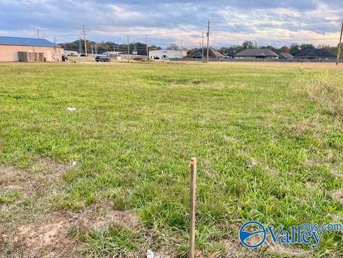 0.56 E 2nd St, Sheffield, AL, 35660 | Card Image