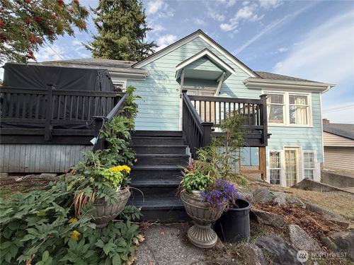 618 N 125th St, Seattle, WA, 98133-8014 | Card Image