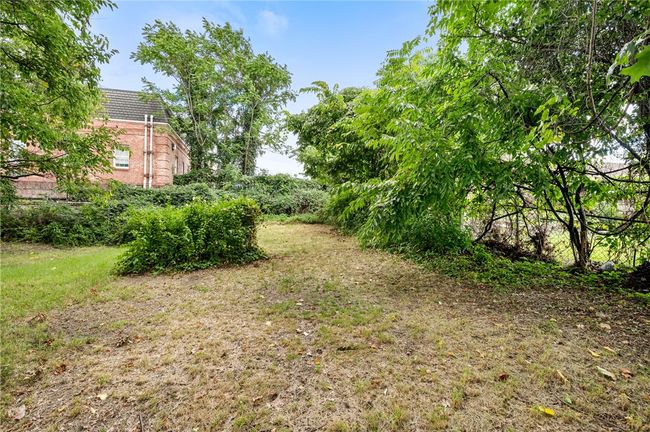3336 Ward St, House other with 4 bedrooms, 2 bathrooms and null parking in Oakland PA | Image 24