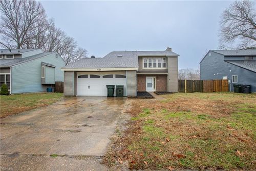 11 Overlook Ct, Hampton, VA, 23669-1057 | Card Image