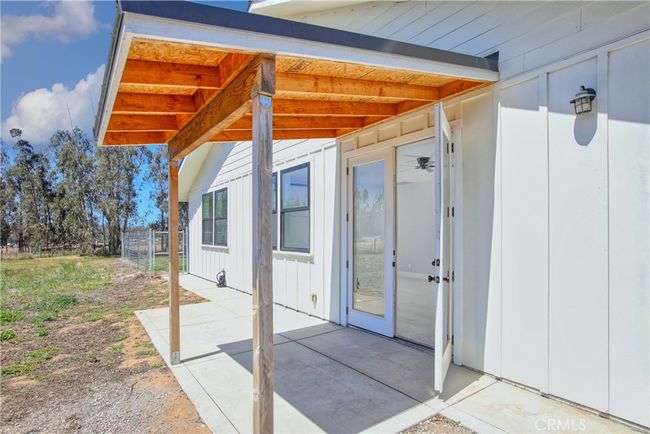 Side patio to Primary Ensuite | Image 11