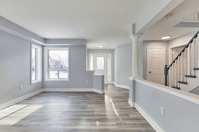 1152 Ashcroft Crt, House other with 4 bedrooms, 3 bathrooms and 4 parking in Oshawa ON | Image 5