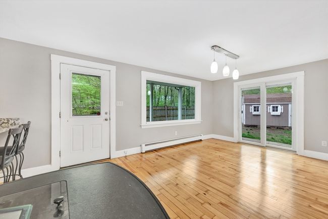 587 Essex Ave, House other with 3 bedrooms, 2 bathrooms and 4 parking in Gloucester MA | Image 4