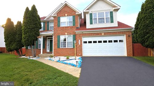 5455 Quaint Dr, Woodbridge, VA, 22193-4591 | Card Image
