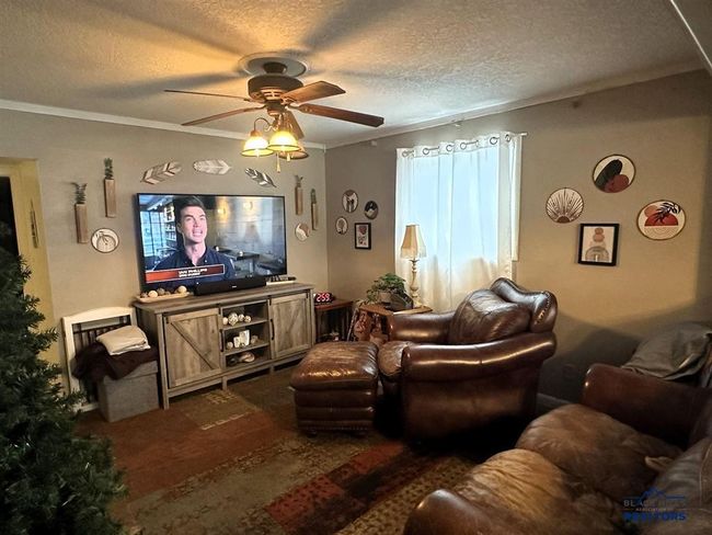 306 10 Th Ave, House other with 4 bedrooms, 3 bathrooms and null parking in Edgemont SD | Image 8