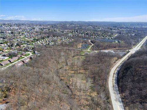 706 Craigdell Rd, New Kensington, PA, 15068-3366 | Card Image