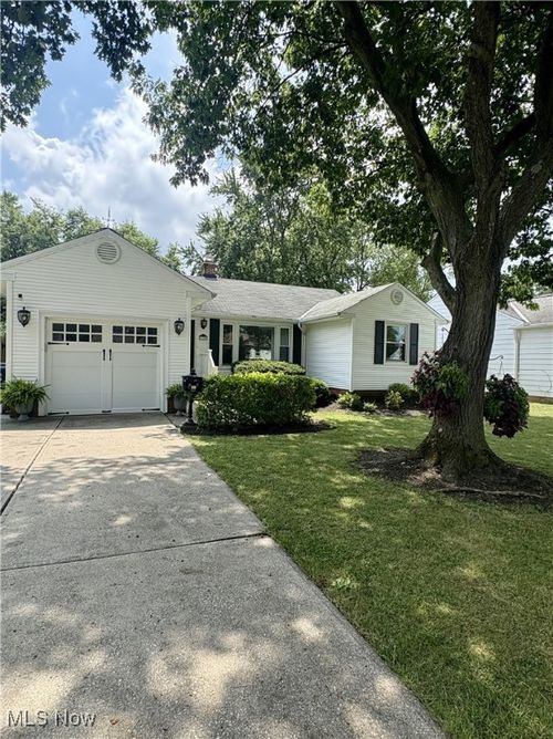 5126 Longton Rd, Lyndhurst, OH, 44124-2750 | Card Image