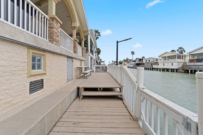 712 E Clam Circle, House other with 2 bedrooms, 2 bathrooms and null parking in Port Isabel TX | Image 23