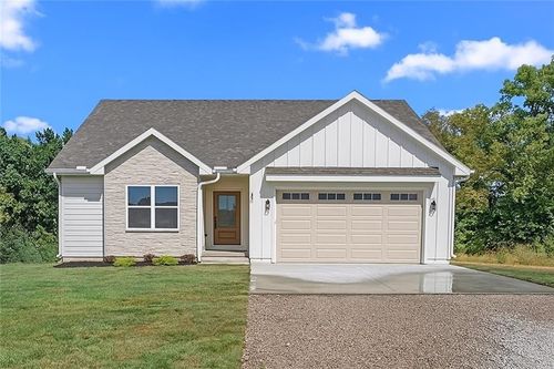 463 Se 90th Road, Warrensburg, MO, 64093 | Card Image