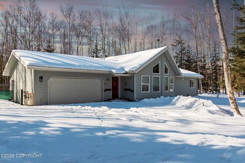 6420 W Commadore Ln, Wasilla, AK, 99623-0962 | Card Image