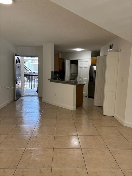 204-6276 Nw 186th St, Hialeah, FL, 33015-6092 | Card Image