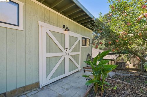 6120 N Arlington Blvd, San Pablo, CA, 94806-4254 | Card Image
