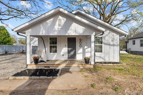 900 Johnston St, Ada, OK, 74820-8142 | Card Image