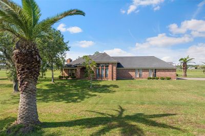 200 Eagle Road, House other with 3 bedrooms, 2 bathrooms and null parking in Brazoria TX | Image 3