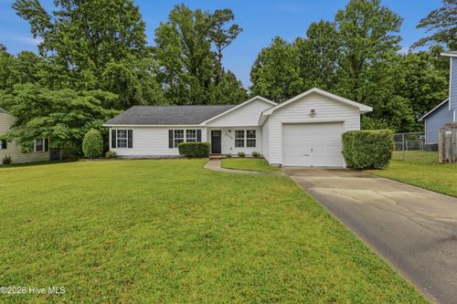 2038 Hunters Ridge Dr, Midway Park, NC, 28544-1601 | Card Image