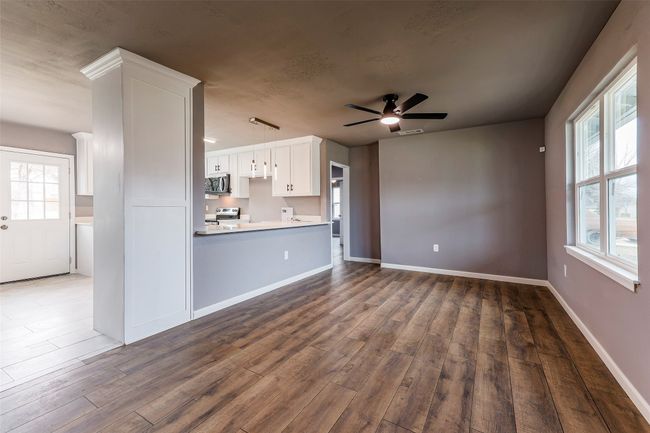 335 Highland Dr, House other with 3 bedrooms, 2 bathrooms and null parking in Arlington TX | Image 4