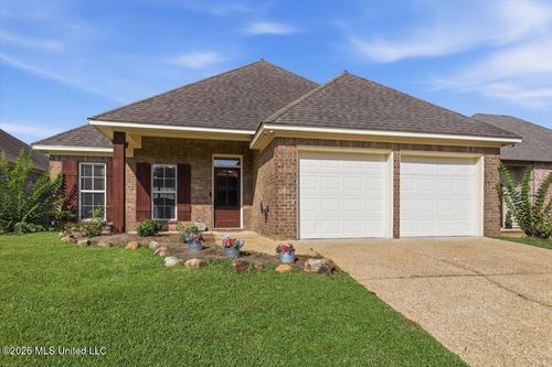 717 Chambord Dr, Brandon, MS, 39042-4015 | Card Image