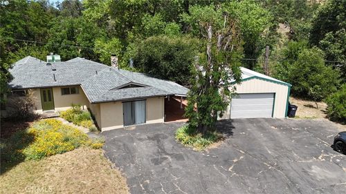 16550 Walnut Ave, Atascadero, CA, 93422-6615 | Card Image