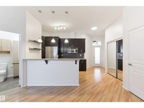 405-10531 117 St Nw, Edmonton, AB, T5H0A8 | Card Image