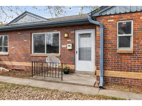 2928 N Milwaukee St, Denver, CO, 80205-4824 | Card Image