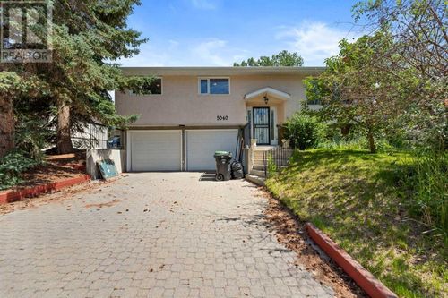 5040 Dalhart Rd Nw, Calgary, AB, T3A1V8 | Card Image