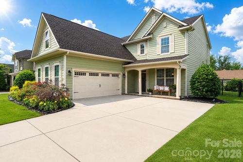 17516 Austins Creek Dr, Charlotte, NC, 28278-6016 | Card Image