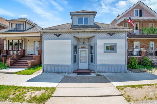 3368 Evaline St, Hamtramck, MI, 48212-3339 | Card Image