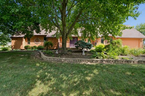 6229 Darline Dr, Saint Anne, IL, 60964-4383 | Card Image