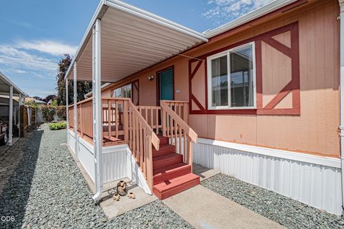 spc-91-1570 S Peach St, Medford, OR, 97501-7025 | Card Image