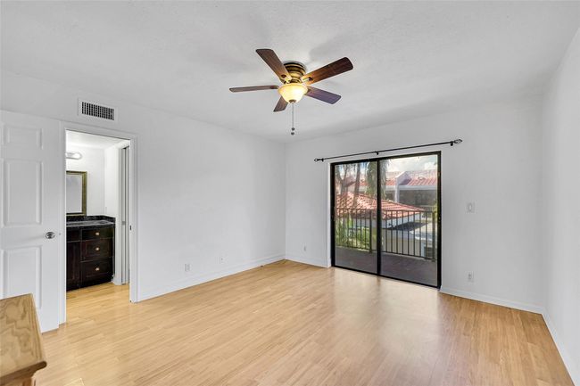 225 - 225 Se 11 Th Ave, Townhouse with 2 bedrooms, 3 bathrooms and null parking in Pompano Beach FL | Image 11