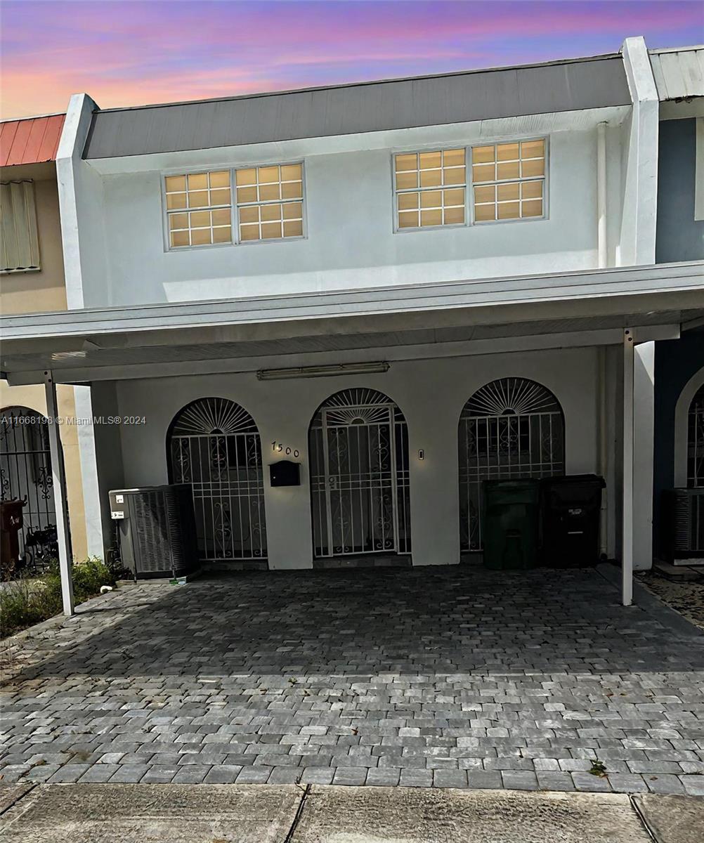 18th Ave, Hialeah, FL 33014