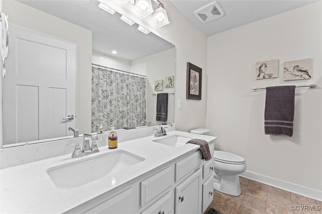 Hall bathroom | Image 33