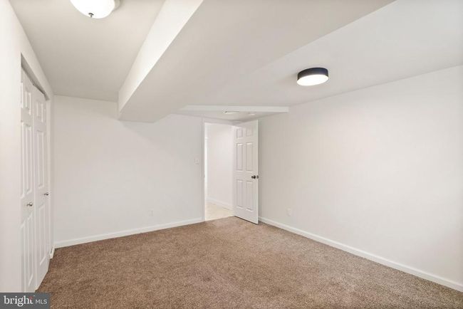 2280 Cocquina Dr, House other with 5 bedrooms, 2 bathrooms and null parking in RESTON VA | Image 50