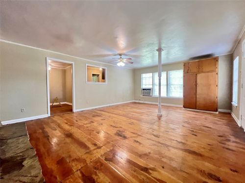 c-315 Normal St, Denton, TX, 76201-3918 | Card Image
