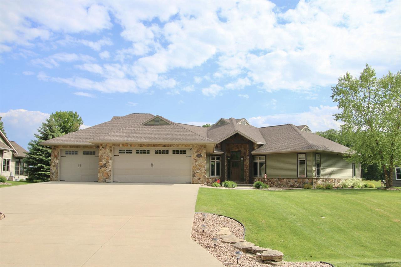 Whispering Springs Dr, Fond Du Lac, WI 54937