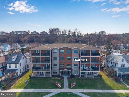 201-10 N Front St, WORMLEYSBURG, PA, 17043-1466 | Card Image