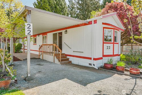 22-9403 Pierce Ln, Sedro Woolley, WA, 98284-1375 | Card Image