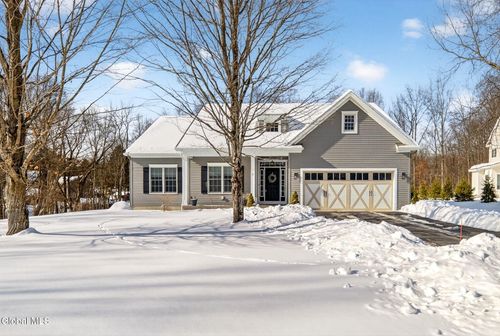 11 Westfall Ct, Averill Park, NY, 12018-2588 | Card Image