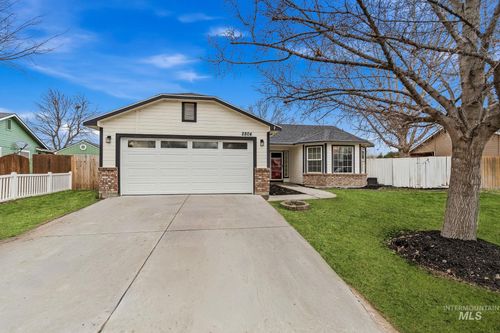 2804 E Iowa Ave, Nampa, ID, 83686-7185 | Card Image