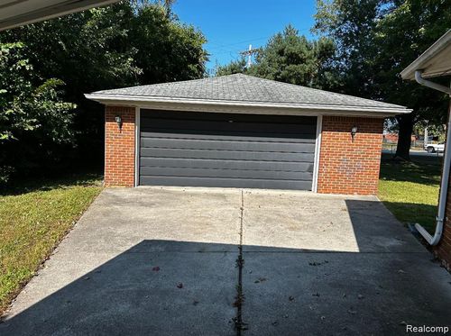 1727 Dulong Ave, Madison Heights, MI, 48071-2667 | Card Image